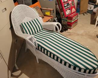 Vintage wicker chaise lounge chair