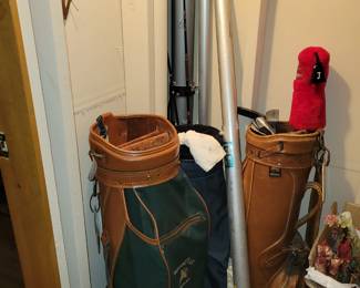 Golf club bags