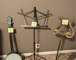 banjo and music stands