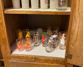 Vintage collector and character glasses