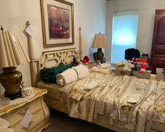 A close look at the vintage window treatments, linens