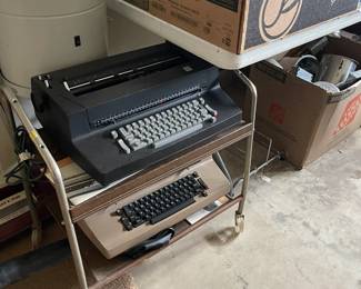 Vintage typewriters, vintage rolling stand