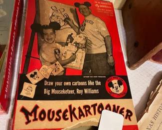 Vintage Mousekartooner in original box