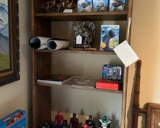 Hot wheels, posters, Marvel action figures