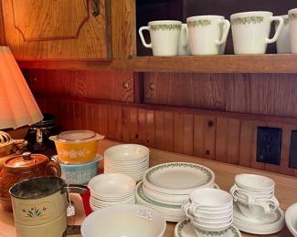 Vintage Pyrex and Corelle 