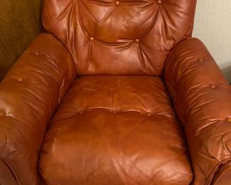 Wonderful vintage leather chair
