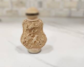 CARVED BONE ANTIQUE SNUFF BOTTLE