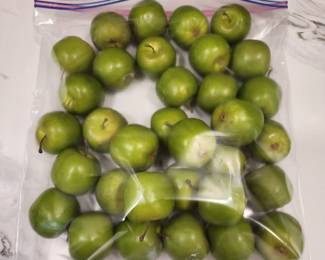 LOT OF FAUX GREEN APPLES