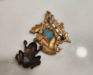FROG PIN