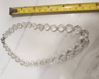 ANTIQUE CRYSTAL NECLAKE