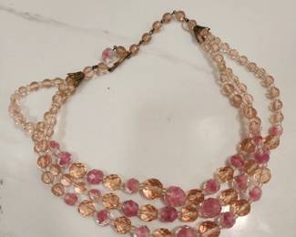 VINTAGE PINK CRYSTAL NECKLACE
