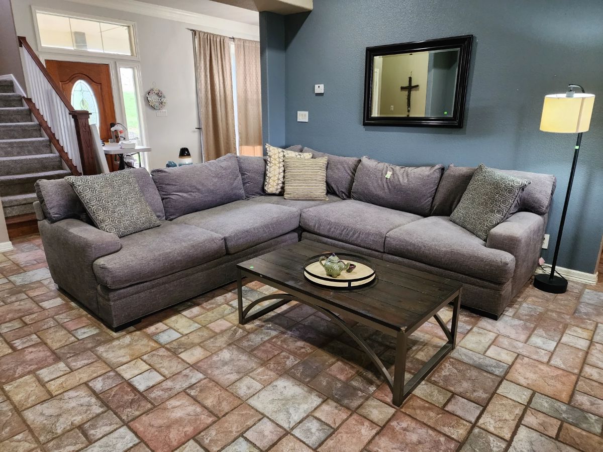 Sectional sofa from Cindy Crawford/Rooms To Go