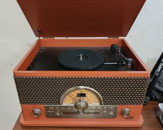 A Pyle Vintage Series stereo with turn table