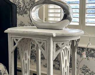 (2) Shabby Chic Side Tables & (2) Modern Lamps