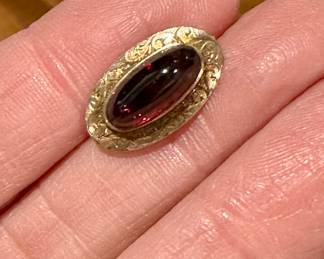 10K Pin with Red Stone