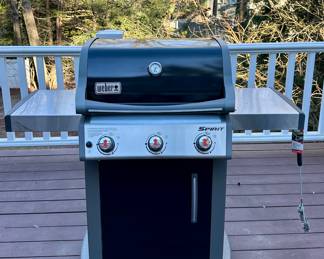 Weber Spirit Grill - this grill is BRAND NEW! Never used.