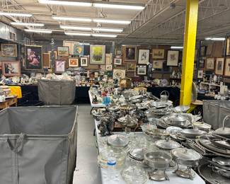 Hundreds of pieces hammered aluminum serving dishes 