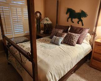 Metal Framed Bed (Bed Set)