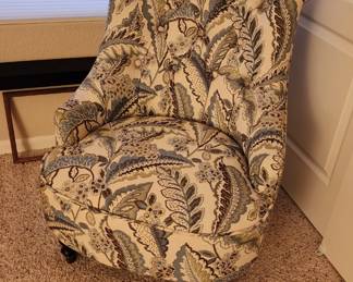 Print Accent Chair with Caster Wheels