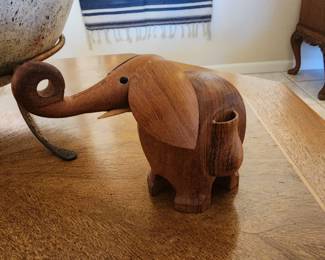 wood Elephant toothpick Holder
