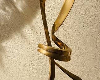 Bob Bennett bronze statue 