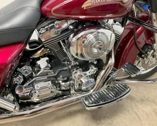 HD GRIPS,PEDALS,PEGS,FLOOR BOARDS