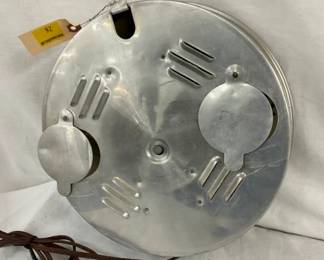 CLOSEUP VIEW OTHERSIDE