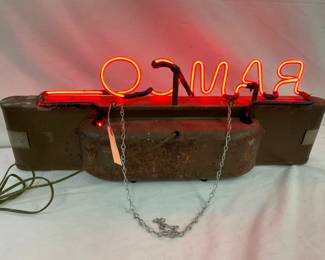 CLOSEUP VIEW OTHERSIDE