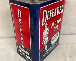 CLOSE UP W/MILITARY MAN