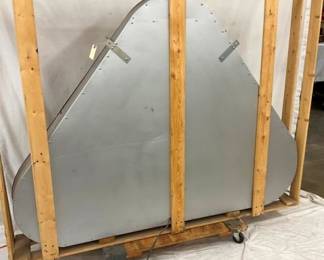 BACKVIEW CRATED NEON SIGN