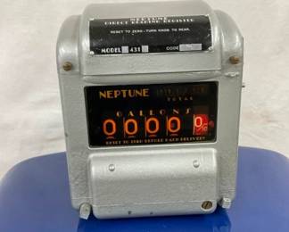 CLOSEUP W/ TOP METER