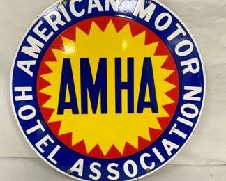 CLOSEUP VIEW OTHERSIDE