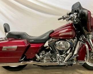 2005 HARLEY DAVIDSON FLHTCI MOTORCYCLE