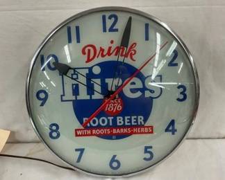 15IN PAM HIRES ROOTBEER CLOCK