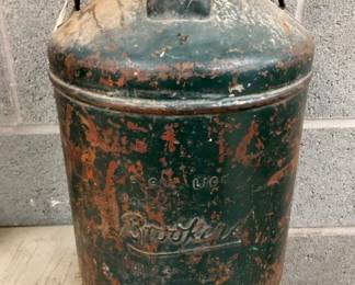 CLOSEUP VIEW EARLY STATION CAN