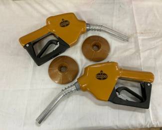 CLOSE UP VIEW CATLOW NOZZLES