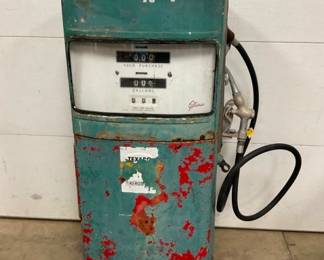 1950'S GILBARCO UNRESTORED GAS PUMP  