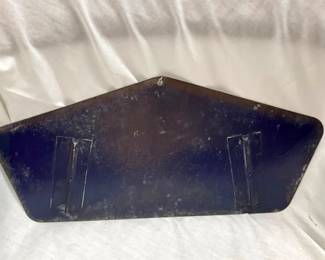 CLOSEUP VIEW OTHERSIDE