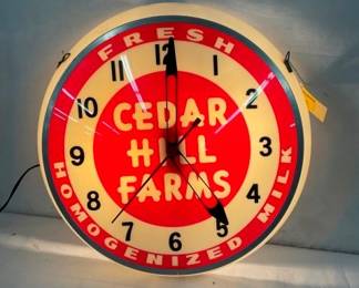 17IN LIGHTED CEDAR HILL FARMS CLOCK