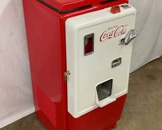 MEASURES 18 1/2 X 40 1/2 