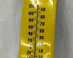 THE LIGHT REFRESHMENT