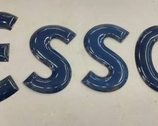 PORC. ESSO LETTER SIGN