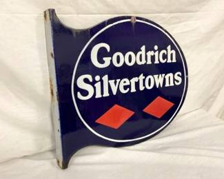 CLOSEUP VIEW OTHERSIDE