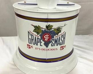 CLOSEUP VIEW BACKSIDE