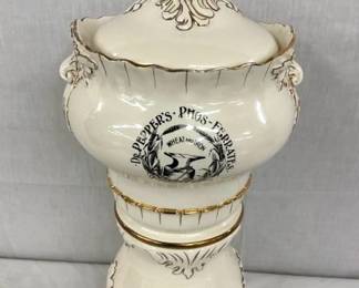 CLOSEUP VIEW BACKSIDE