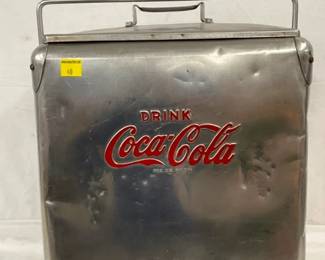 CLOSEUP VIEW OTHERSIDE