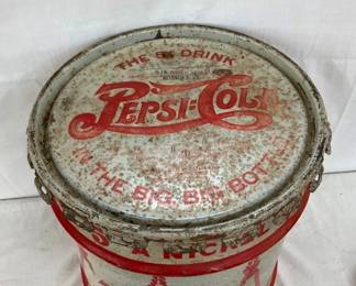 CLOSEUP VIEW W/ ORIG. LID