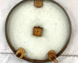 CLOSEUP VIEW OTHERSIDE