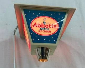 CLOSE UP VIEW ABBOTT'S ICE CREAM LIGHT 