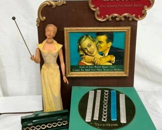 ANIMATED BRETTON WATCH BAND DISPLAY